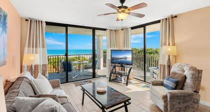 Beachfront Cape Canaveral 2BR Condo W/ Private Balcony, Heated Pool, Hot Tub & Beach Access 🏖️