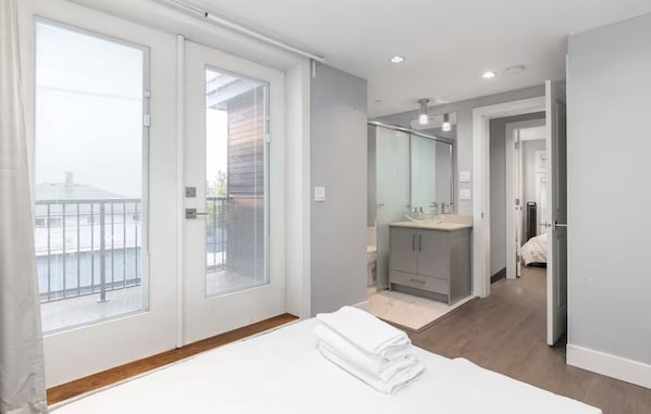 3 chambres, bureau, fer et planche à repasser, Wi-Fi gratuit