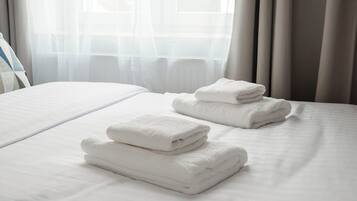 Fer et planche Ă repasser, Wi-Fi, draps fournis