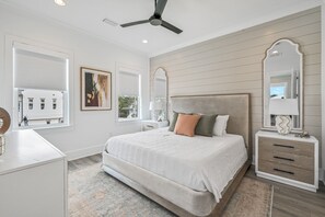 6 dormitorios, tabla de planchar con plancha, wifi gratis y ropa de cama