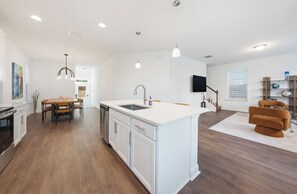 Interior - Riverside Townhouse - 3 Bedroom with Garage (Jacksonville)