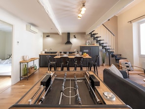 Games room - RARE ! Stylish duplex in the heart of downtown Cannes (Cannes)