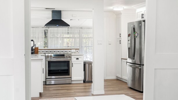 Private kitchen - House - Minutes from Siesta Key! (Sarasota)
