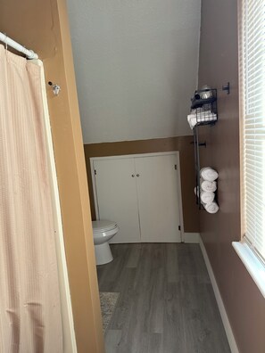 Savon, shampoing, papier toilette