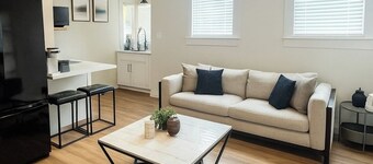Stay in our modern and comfortable Guest House perfectly located in the...