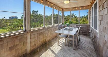 3BR, Hot Tub, Dogs OK, Easy 5 min walk to beach, Fenced Yard, Screened Porch