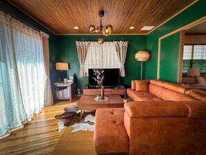 Télévision, livres, médiathèque