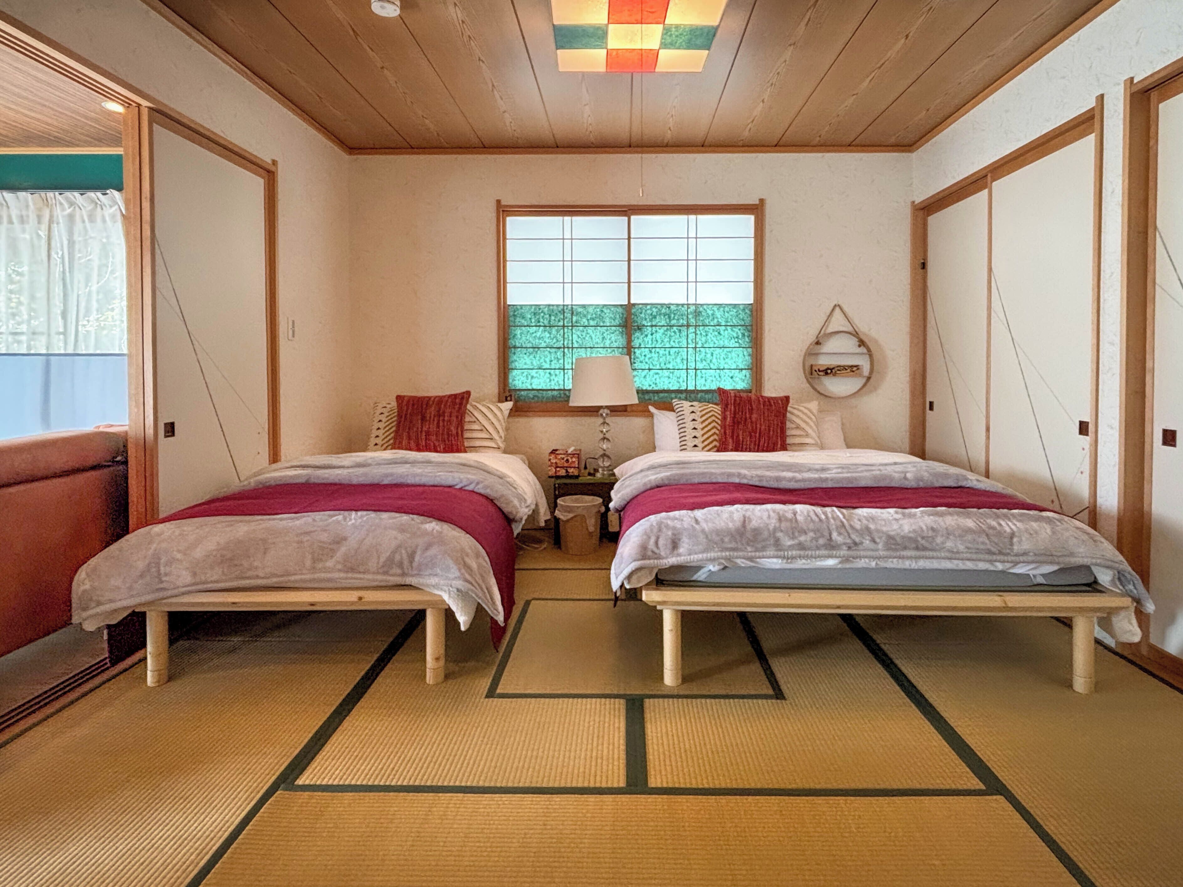 1 slaapkamer, een strijkplank/strijkijzer, wifi, beddengoed