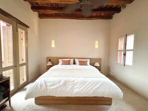 Iron/ironing board, WiFi, bed sheets - Fantastic 6-bedroom villa in the heart of Cartagena de Indias (Cartagena de Indias)