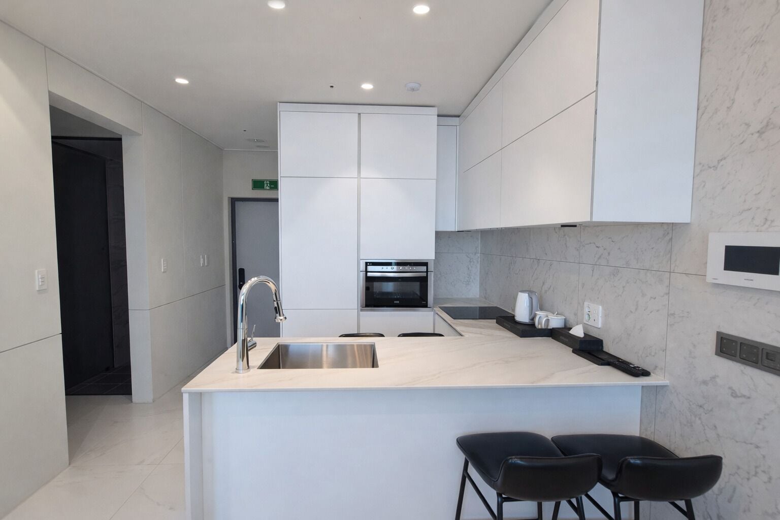 Ocean Suite | Free WiFi, bed sheets