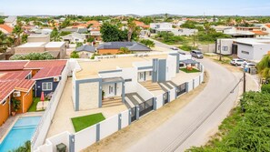 Exterior - NEW 2BR2BA w/Private JacuzziPatioBBQClose2Beach (Noord)