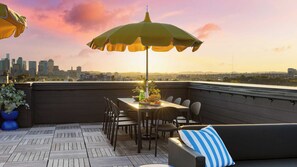 Interior - 916 Main 12 Unit Buyout - Prvt 2 Floors, Sleeps 88 - Perfect For Group Travel (Nashville)