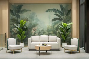 Interior detail - Dongguan Guomao Yuanyue Li Youth Hotel (Dongguan)