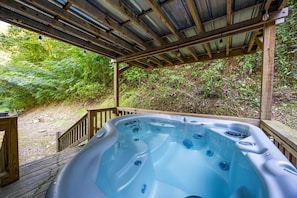 مغطس سبا خارجي