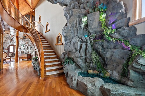 Fairystone Cottage on Medicine Lake 4-bedroom house in Plymouth MN