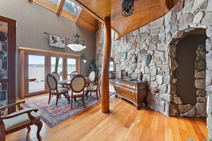 تناول الطعام