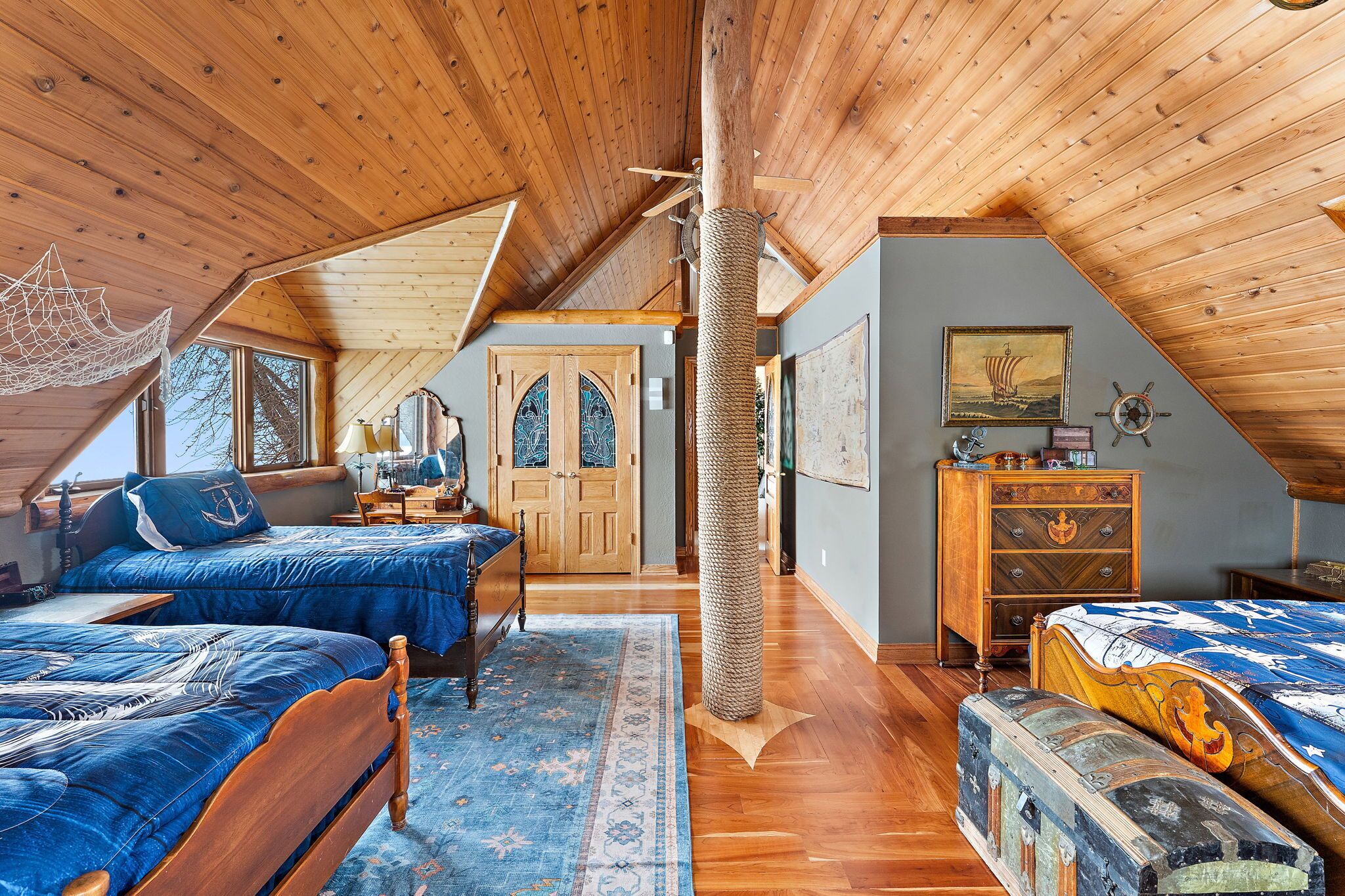 Fer et planche à repasser, Wi-Fi gratuit, draps fournis