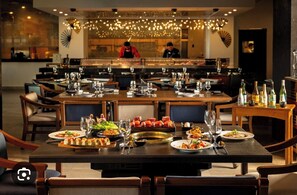 Dining - All-Inclusive 5 Diamond Resort Garza Blanca 2 Bedroom Luxury Suite for new years (Cancún)