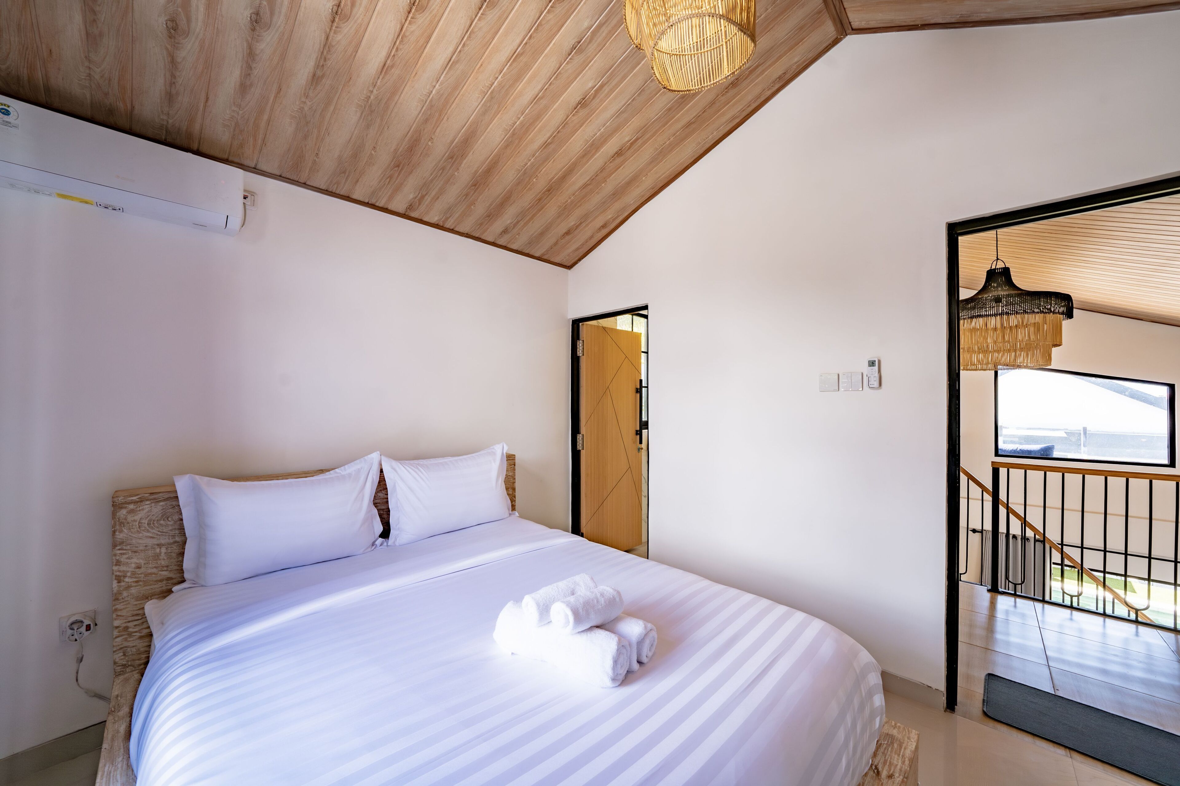 Villa, 5 Bedrooms, Pool View | Egyptian cotton sheets, premium bedding, in-room safe, desk