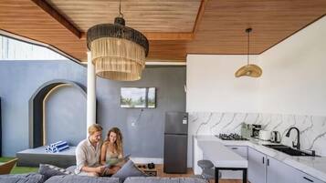 Fridge, microwave, stovetop, electric kettle