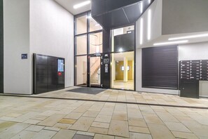 Interior - Blueground | Favoriten, jacuzzi, nr Belvedere (Vienna)