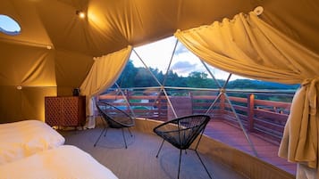 Panoramic Dome | Free WiFi, bed sheets
