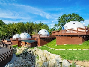 المنشأة من الخارج