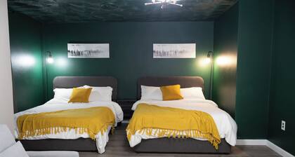 Spacious Providence Retreat 2BD Condo w/Central Air & Ample Parking-Perfect Stay