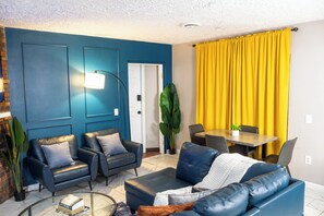 Interior - Spacious Providence Retreat 2BD Condo w/Central Air & Ample Parking-Perfect Stay (Providence)