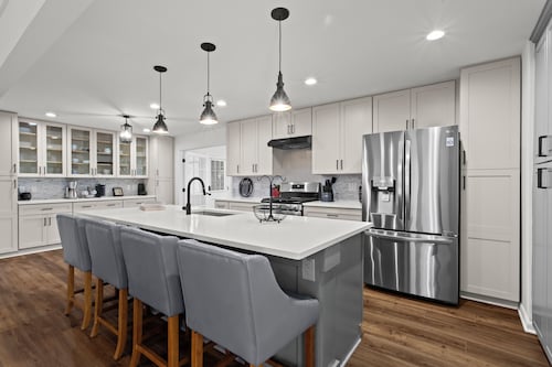 Chic & Comfy Stay • Close to Everything