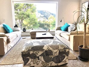 Télévision, cheminée