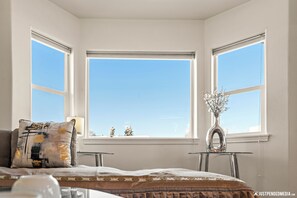 Interior - Phenomenal 3-bedroom condo in pleasant Anchorage neighborhood (Anchorage)