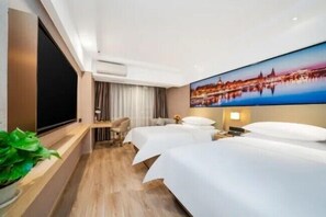 مكتب ومكواة/لوح كي وواي فاي مجانًا