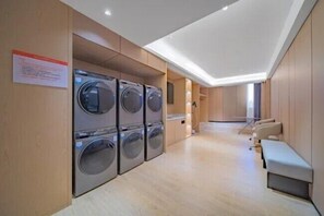 Laundry room - Vienna Hotel Shenzhen Meilin (Shenzhen)
