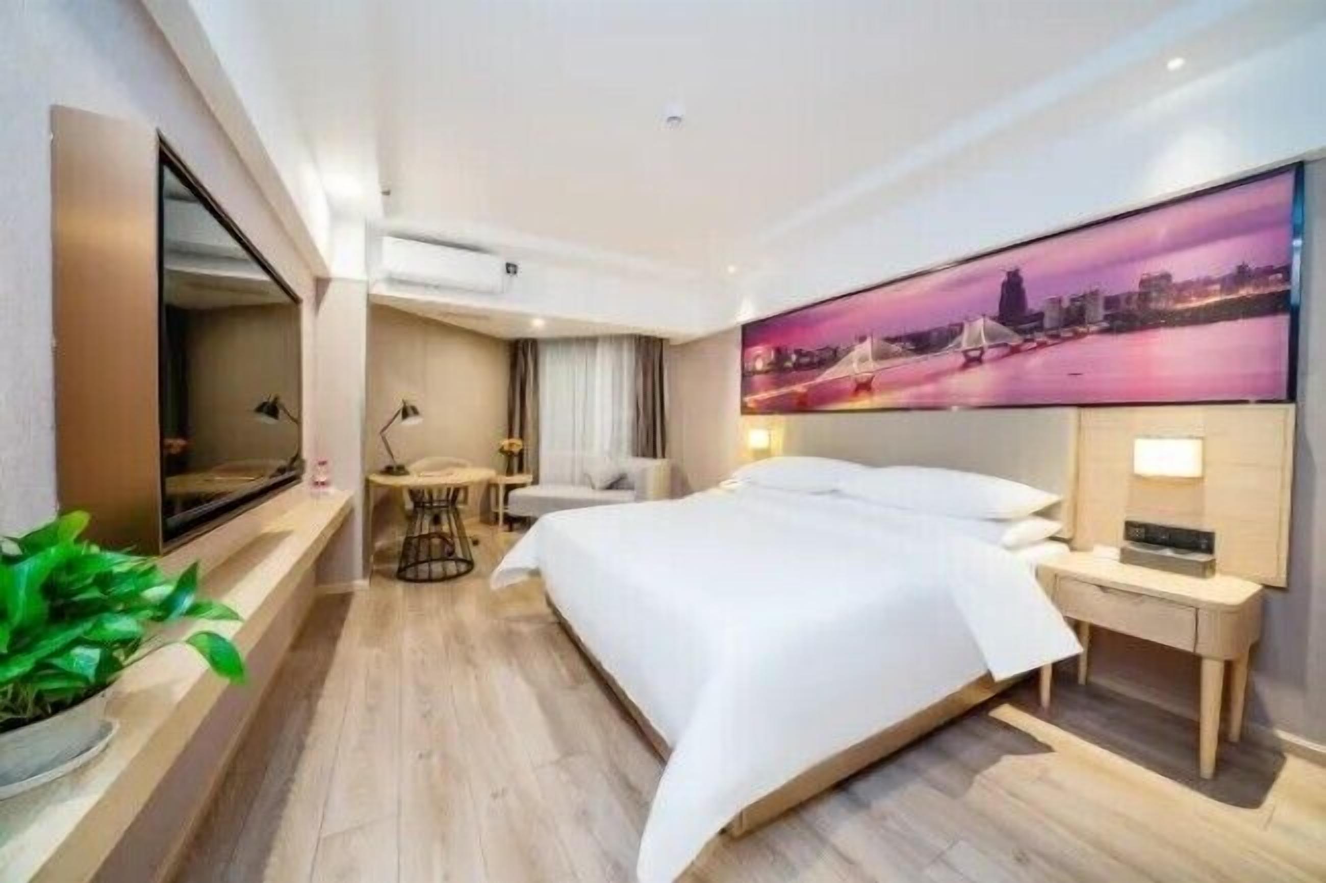 Desk, iron/ironing board, free WiFi