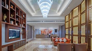 Área de estar no saguão