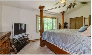 Ferros/tábuas de passar roupa, Wi-Fi, roupa de cama