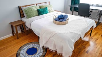 2 chambres, fer et planche à repasser, Wi-Fi, draps fournis