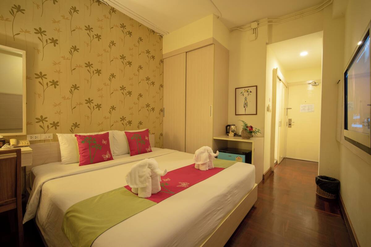 Habitación doble superior | Escritorio y wifi gratis