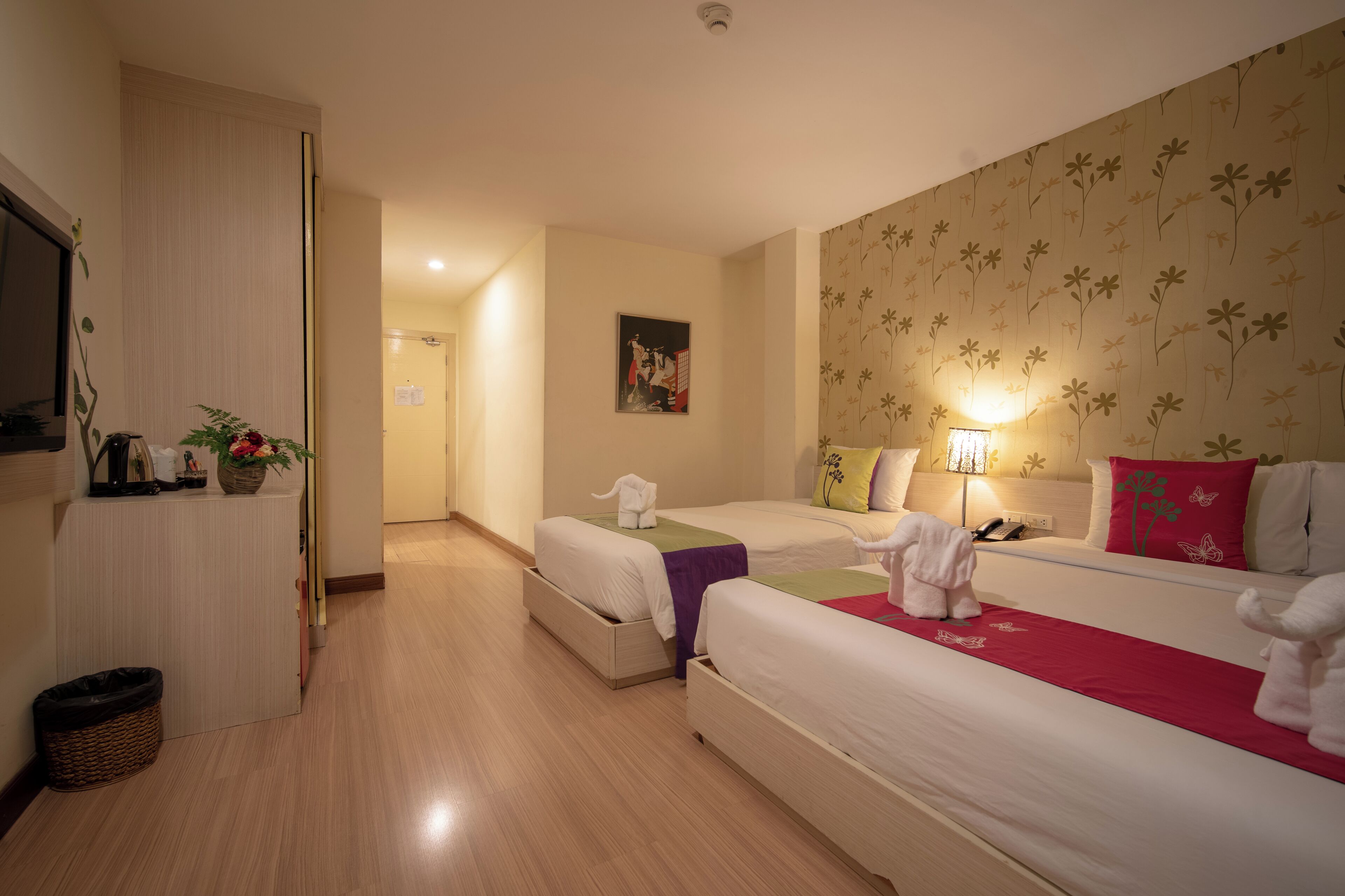 Habitación triple familiar | Escritorio y wifi gratis 