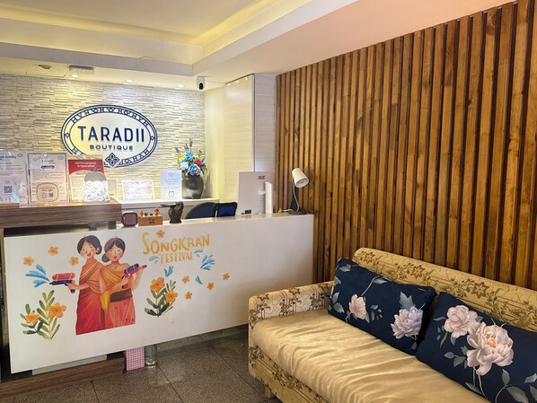 Reception - Taradii Boutique (Bangkok)