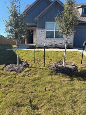 Property grounds - Contemporary 3BR Home Near Base Fast Wi-Fi, Smart TV, Coffee Station (Killeen)