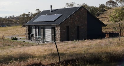 Skippy`s Cottage at Touchdown Cottages