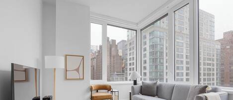 Télévision, chaîne hi-fi