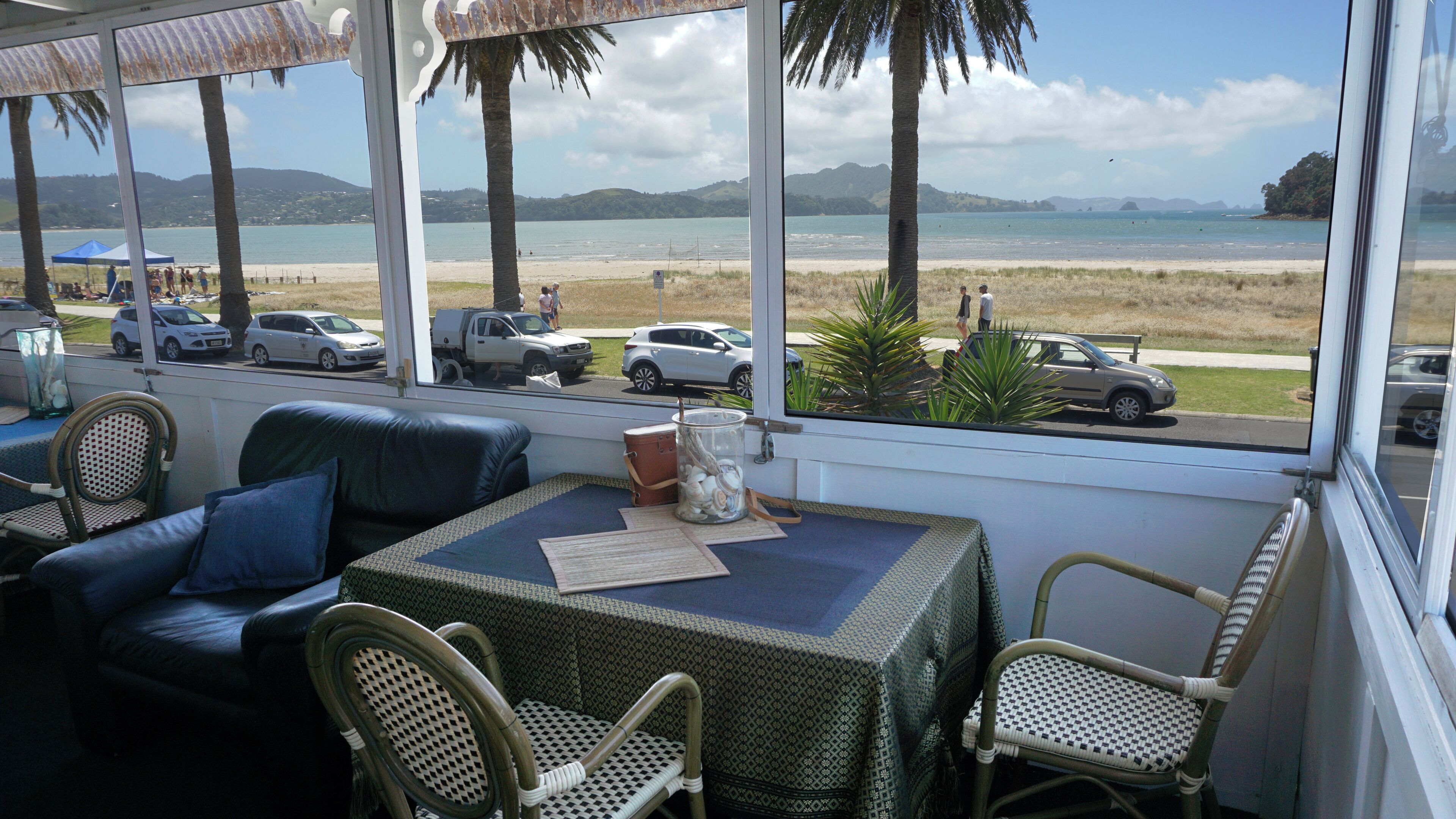 Deluxe Suite, 1 Queen Bed, Private Bathroom, Sea View | Living area | Flat-screen TV, streaming services