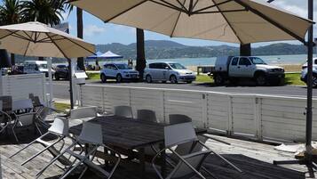 Deluxe Studio Suite, Private Bathroom, Beach View