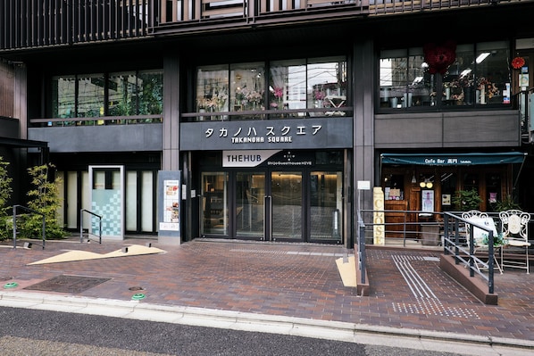 Exterior - Shijo Guesthouse HIVE - Hostel (Kyoto)
