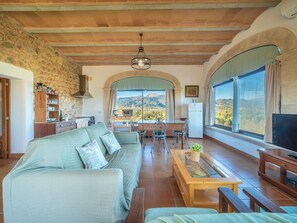 TV - Son Estaras II by Interhome (Selva)