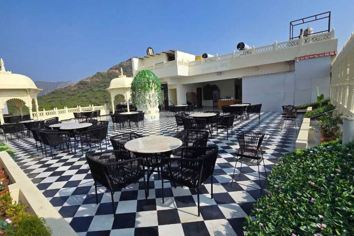 Habitación cuádruple, vista a la montaña | Terraza o patio