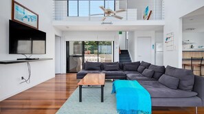 Smart TV - Sunshine & Sea Breezes at Malua Bay (Malua Bay)